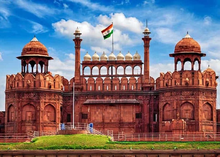 Luxury Cabs in Delhi