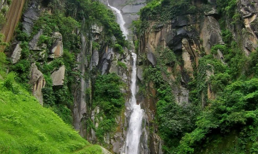 Luxury Cabs in Manali